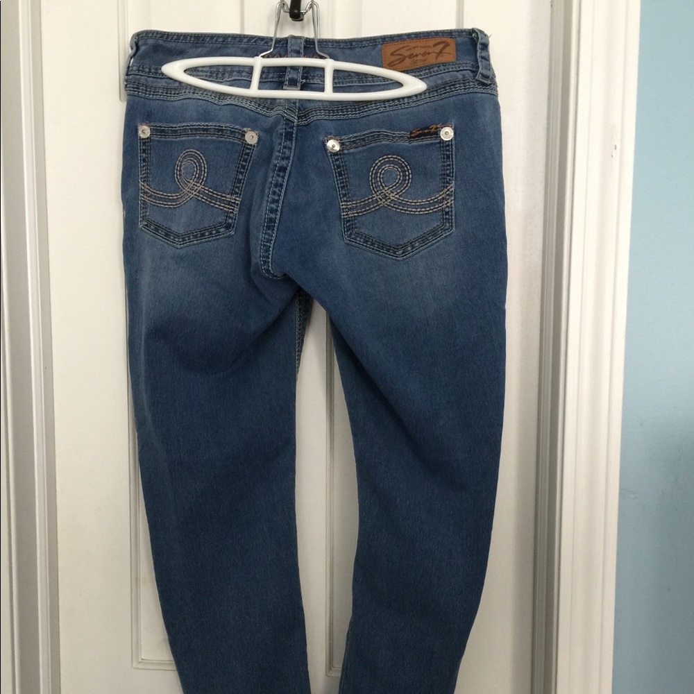 Jeans - Picture 2 of 3